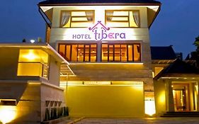 Hotel Tibera Taman Cibeunying